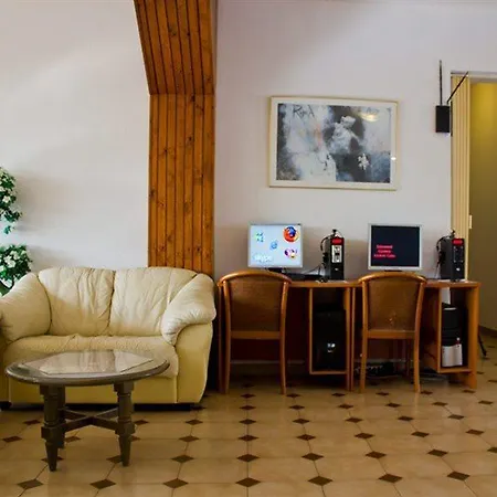 Golden Days ホテル